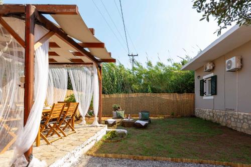 Maximos House