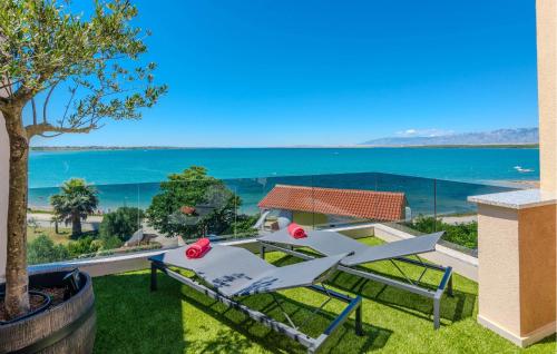 2 Bedroom Awesome Apartment In Nin