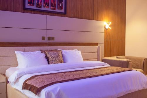 Fotografie z fotogalerie ubytování Frankville Hotel v destinaci Karu