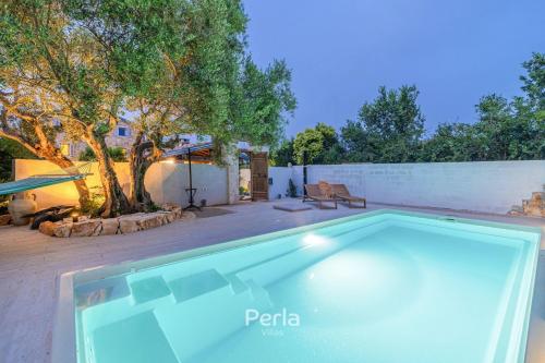 Holiday home Casa LYRA with heated pool in Novigrad 800m from the beach