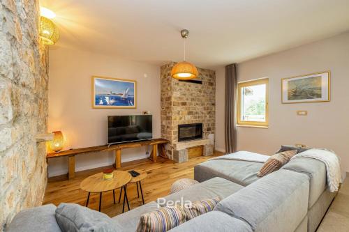 Holiday home Casa LYRA with heated pool in Novigrad 800m from the beach