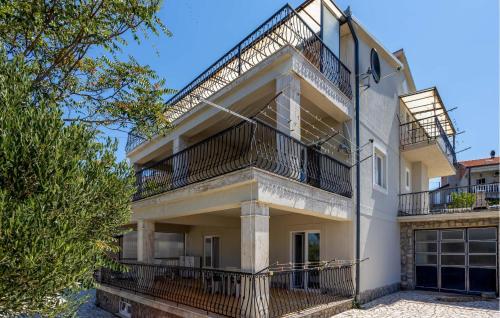 Gorgeous Apartment In Senj With Kitchen