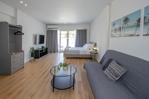FRINELY Apartments