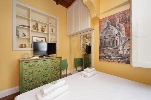 Pantheon Luxury Apartment