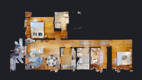 an overhead view of a living room with at San Gian C5 in Surlej