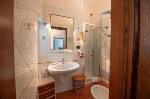 Vanni Apartment by Mamo Florence