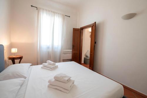 Vanni Apartment by Mamo Florence