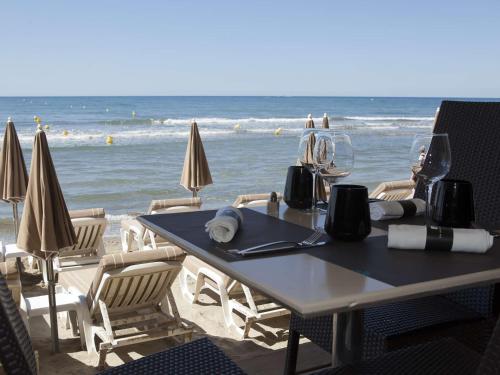 Studio Cabine - Loggia Sud - Proche Plage et Commerces - 4 Pers - Parking Privé
