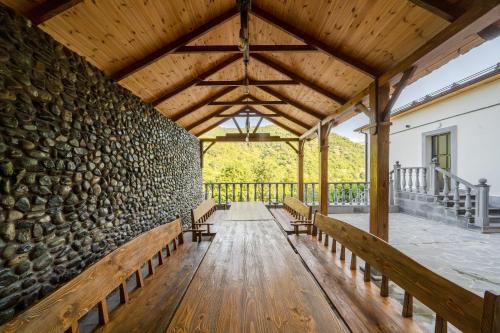 Galería fotográfica de Jean Chardin Dilijan en Dilijan
