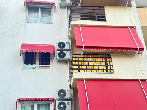 Qerret Beach Apartments