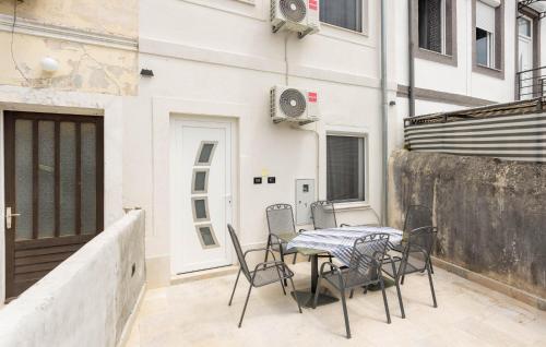 3 Bedroom Nice Home In Crikvenica