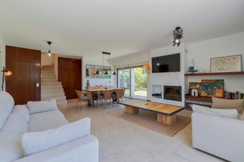 Casa do Sobreiro, By Home Match