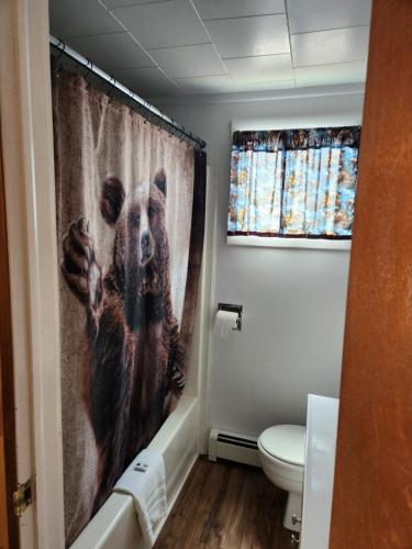 Bilik mandi di Antler Motel