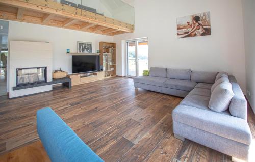 TV a/nebo společenská místnost v ubytování Ferienhaus In Kapfenstein