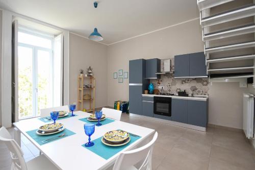 Nhà bếp/bếp nhỏ tại Le Giramondo Appartamento Carolina