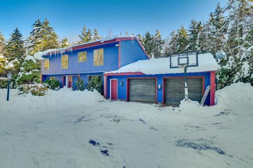 Imagen de la galería de Ultimate Mountain Home with Hot Tub!, en Tannersville