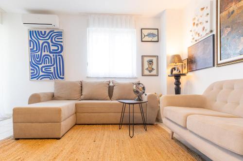 Sailors Lodge - 3 min to beach