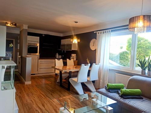 Køkken eller tekøkken på Xenos Apartment