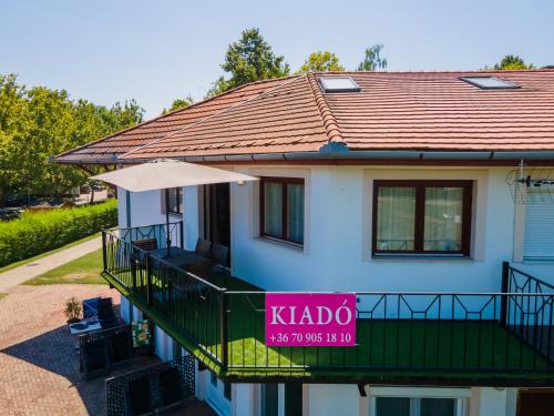 Fotografie z fotogalerie ubytování Panoráma Apartman v destinaci Zamárdi