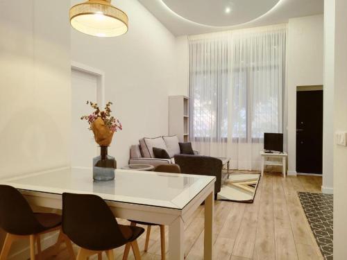 NUEVO RIBERA Arcangel Suite