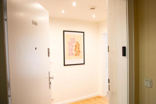 Фотография из галереи ME LIVING Bad Pyrmont Innenstadt 10 Meter Balkon в Бад-Пирмонт