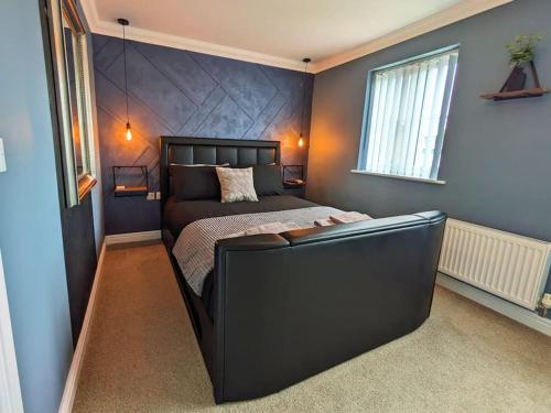 Ένα ή περισσότερα κρεβάτια σε δωμάτιο στο Perfect, 2 bed, modern home