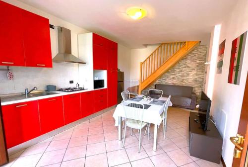 Кухня или мини-кухня в AnnaHouse, 25 minutes by train from Venice

