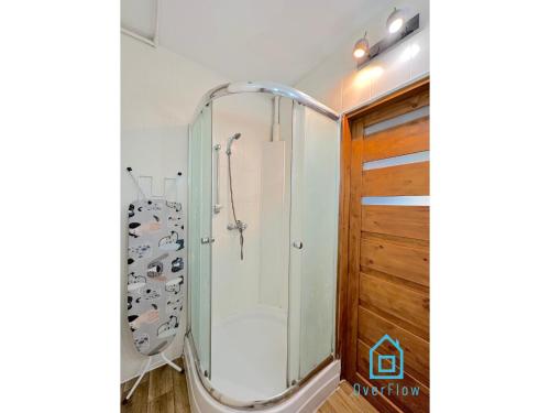 Kupatilo u objektu Lama Room - 10 Minutes to Gdańsk Old Town & Seaside