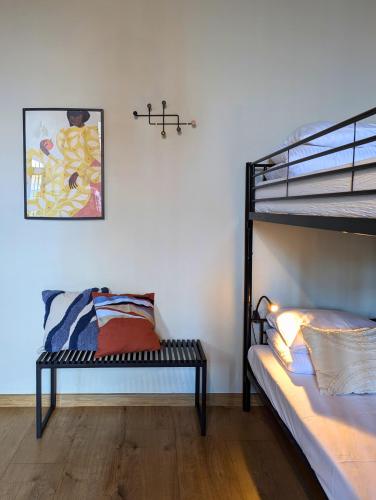 Voodi või voodid majutusasutuse RYNEK 30 Hostel toas