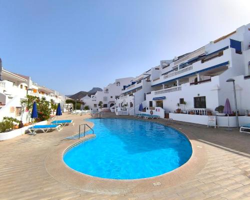 Los Cristianos - breathtaking view, AC, heated pool, fibre net