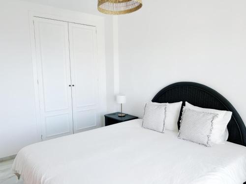 La Mairena - Duplex with Panoramic Sea Views