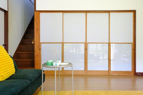 Χώρος καθιστικού στο 平塚駅3分 無料駐車場付き 鎌倉 横浜 東京観光に便利! Villa Hiratsuka ツバメキタル-Vacation Stay