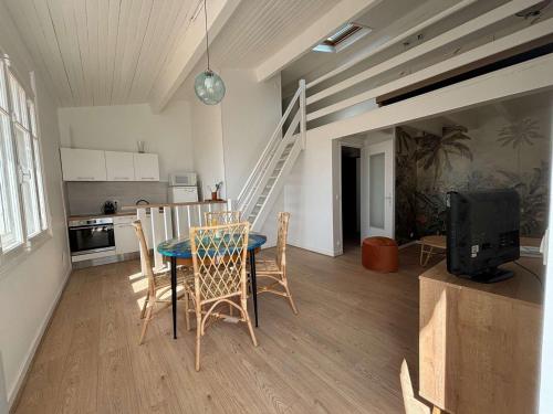 Appartement cosy pour 4 pers, Royan, parking - FR-1-494-196