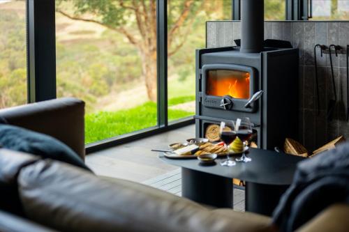 Ruang duduk di Nest and Nature retreats