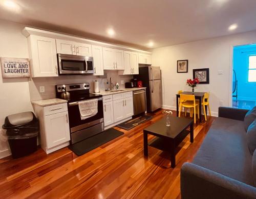 Φωτογραφία από το άλμπουμ του Modern Cozy Unit Near Geno's & Pat's στη Φιλαδέλφεια