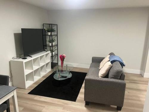 Μια τηλεόραση ή/και κέντρο ψυχαγωγίας στο A Home away from Home