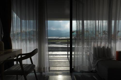 リゾートから撮影された、または一般的な山の景色