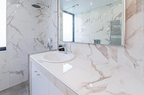 Stylish Escape in Glyfada