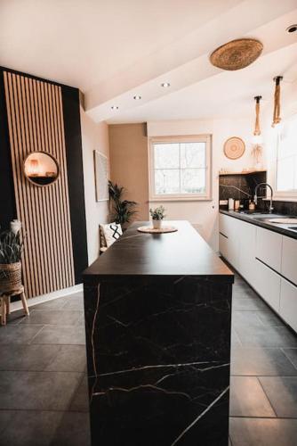 Dapur atau dapur kecil di Feels like home Two Bedrooms