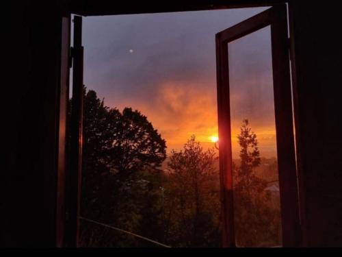 Amanecer o atardecer desde la casa o chalet o alrededores