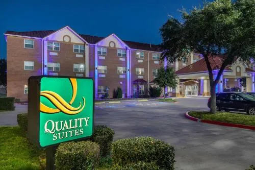 Quality Suites Addison-Dallas in Irving