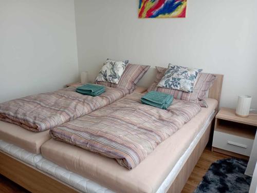 Ένα ή περισσότερα κρεβάτια σε δωμάτιο στο Apartment Bernolak