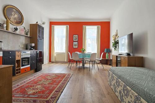 Vienna Palm Apartments