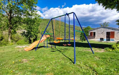 Herní místnost nebo prostor pro děti v ubytování Beautiful Villa Ida & Mirko with pool in Buzet