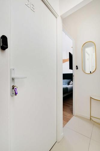 Cosy Cocoon for 2P with A-C - Near Montmartre