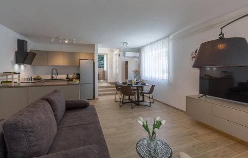 Nice Apartment In Porec With Wifi