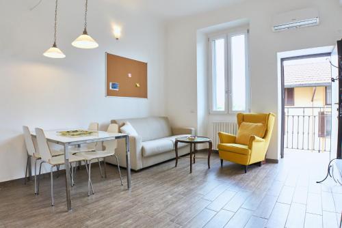 Xenia Apartments - Two-room Apartment in Fondazione Prada