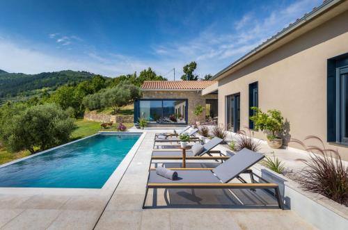 Villa Horto by Villsy