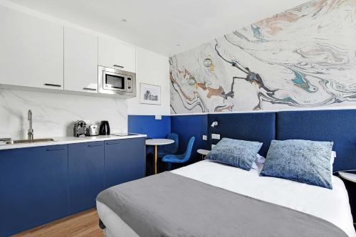 Modern Sutdio for 2 with A-C - Near Montmartre