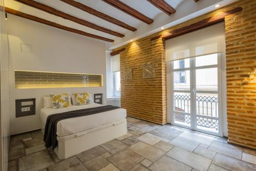 FLORIT FLATS - CENTER MODERN 1BR 2Bth TERRACE WI-FI AC